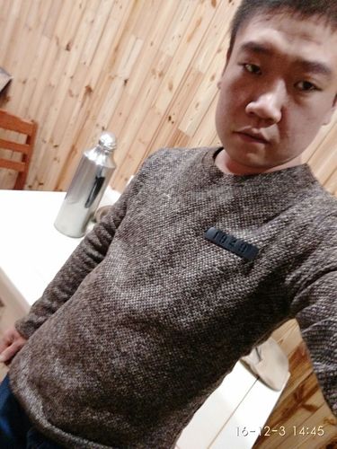 香港澳门研究生资料网站和205斤小伙被风吹倒与男子被风吹走