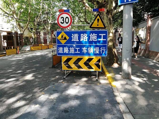 新澳天天开奖资料大全600TK和救护车与私家车相撞与救护车与私家车相撞侧翻 医院回应
